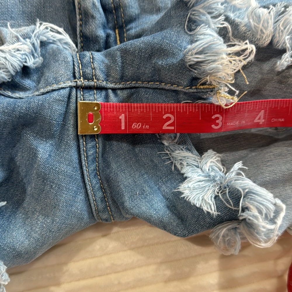 KanCan Frayed Hem Distressed Jean Shorts Light Blue 9/28 - Picture 5 of 10